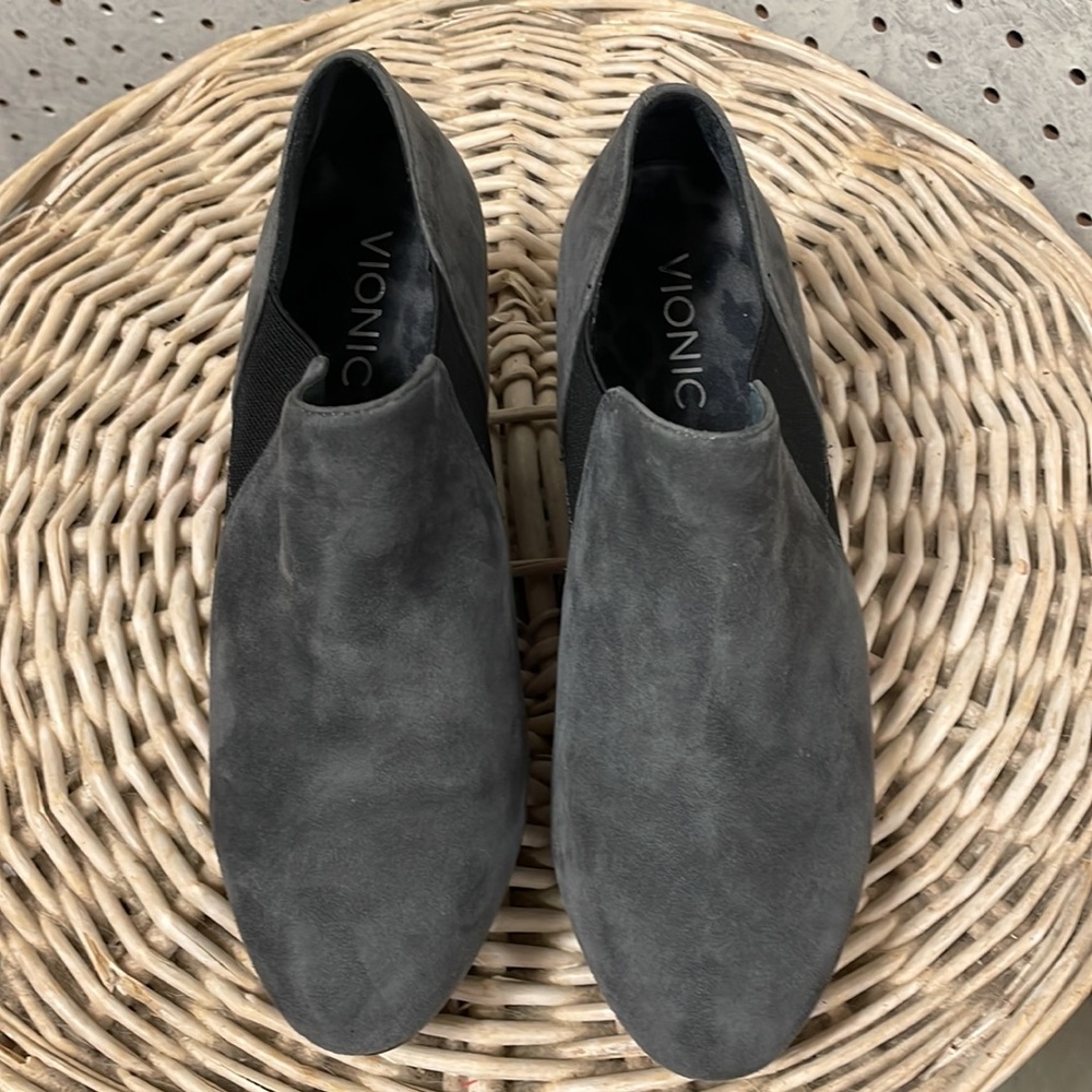 Vionic suede - Picture 8 of 9